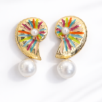 Auralis renkli deniz kabuğu küpe