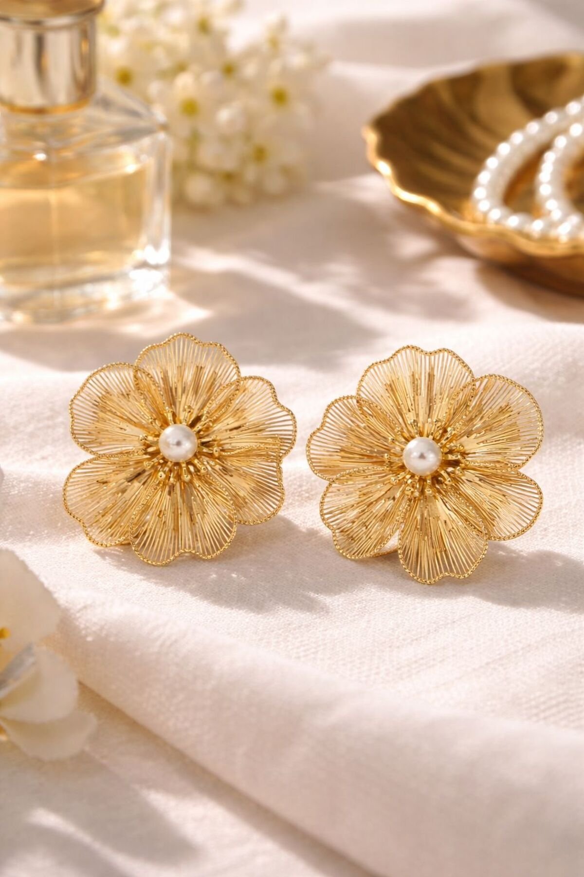 Opal Flower | Çelik Taşlı Çiçek Detay Küpe