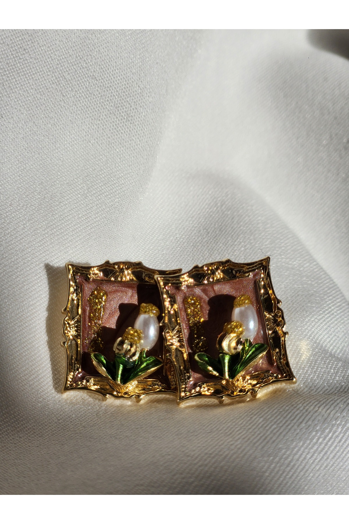 Maison Perşembe | Vintage Küpe Lale Detay