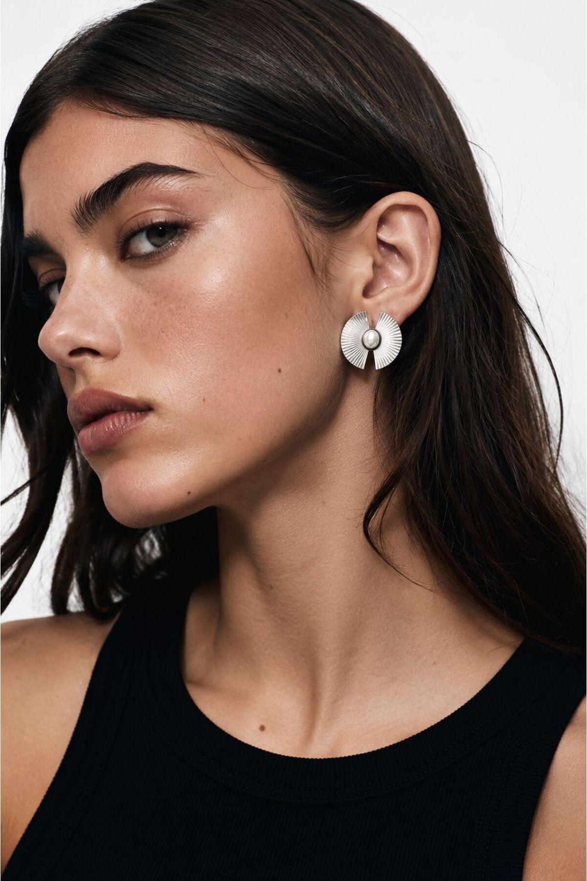 Silver Pearl | Gümüş Renk İnci Detaylı Yelpaze Tasarım Kadın Küpe